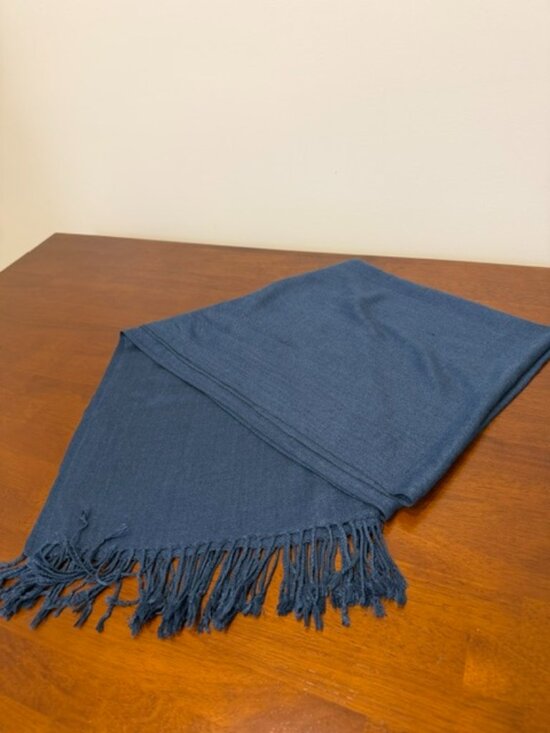 Accessories - Blue Pashmina Oversized Wrap Scarf Pre-Owned.
